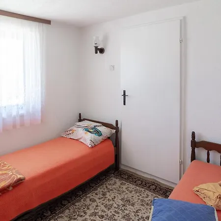 Split House With Private Parking