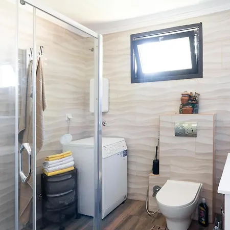 Daire Split House With Private Parking Saraybosna