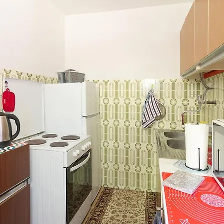 Split House With Private Parking Appartamento *